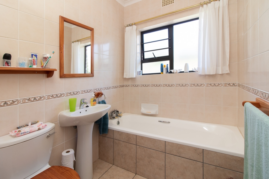 4 Bedroom Property for Sale in Forest Downs Eastern Cape